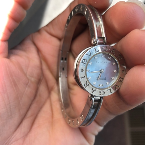 Stainless Steel Diamond Blue Mother of Pearl 22mm B.zero1 Quartz Decor Watch - Picture 5 of 8